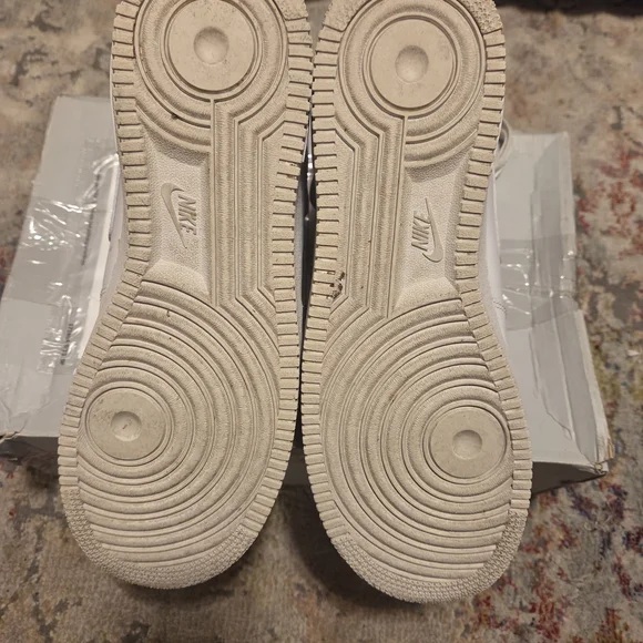 Nike Air Force 1 White High-Top Sneakers - Picture 5 of 5